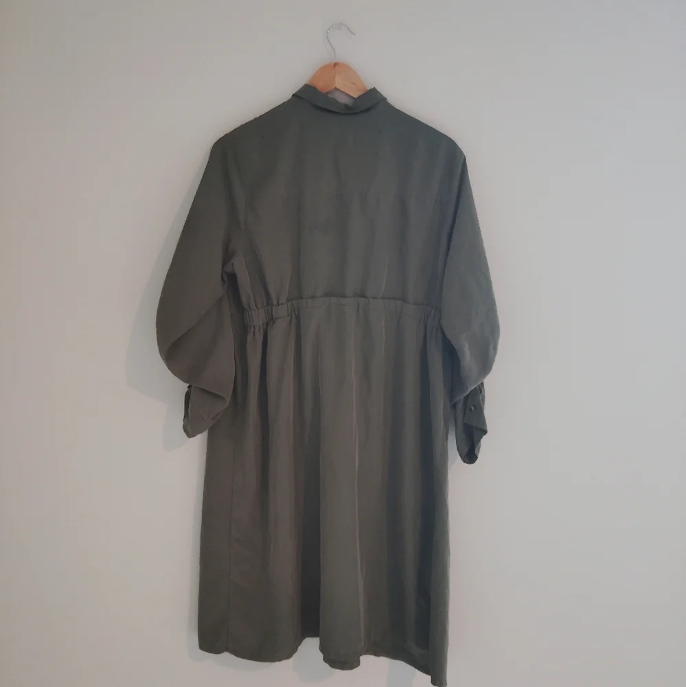 Isabel Maternity Long Sleeve Dress (Host Pick 🎉) - Picture 6 of 9